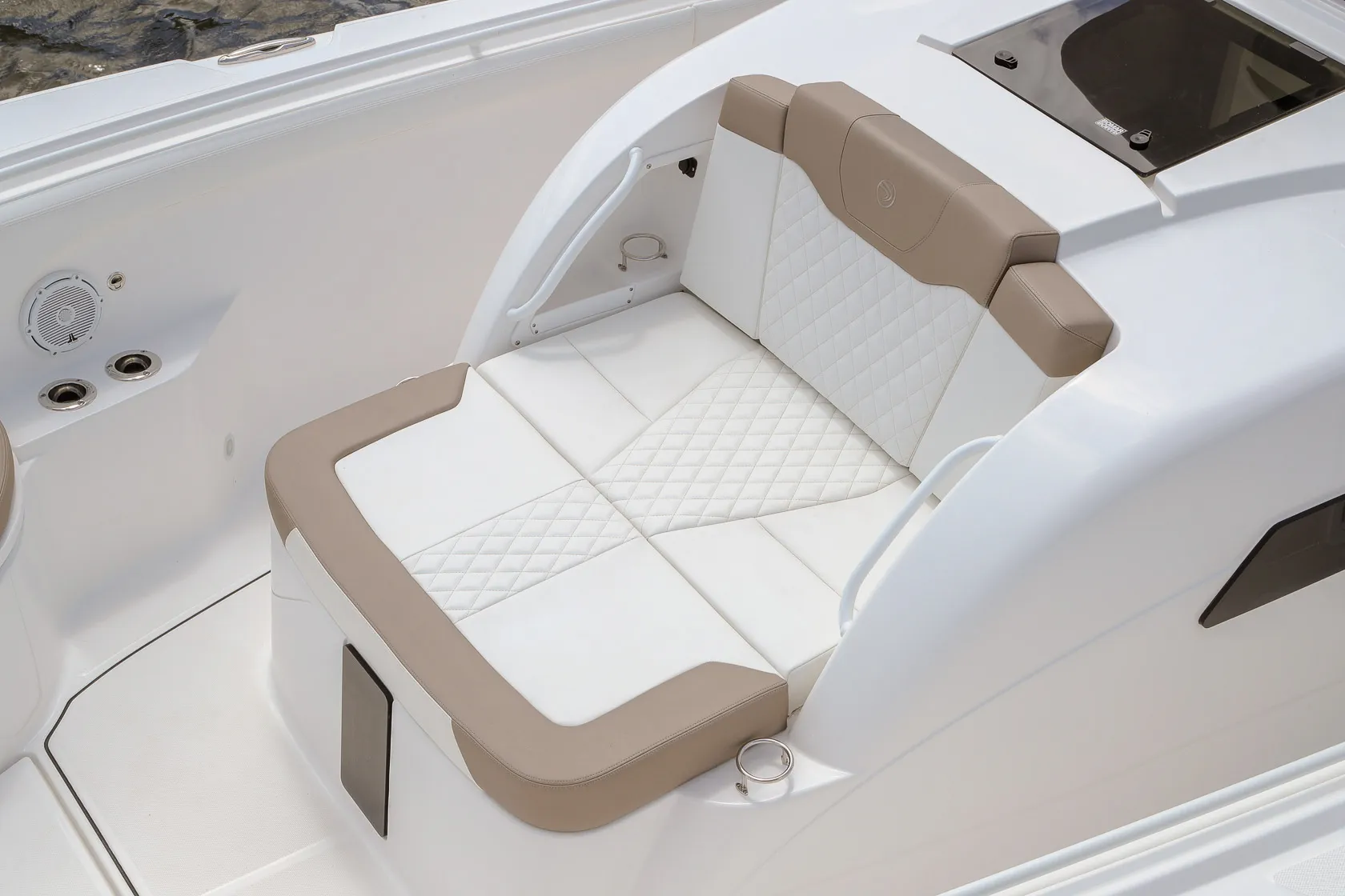 EdgeWater 370CC