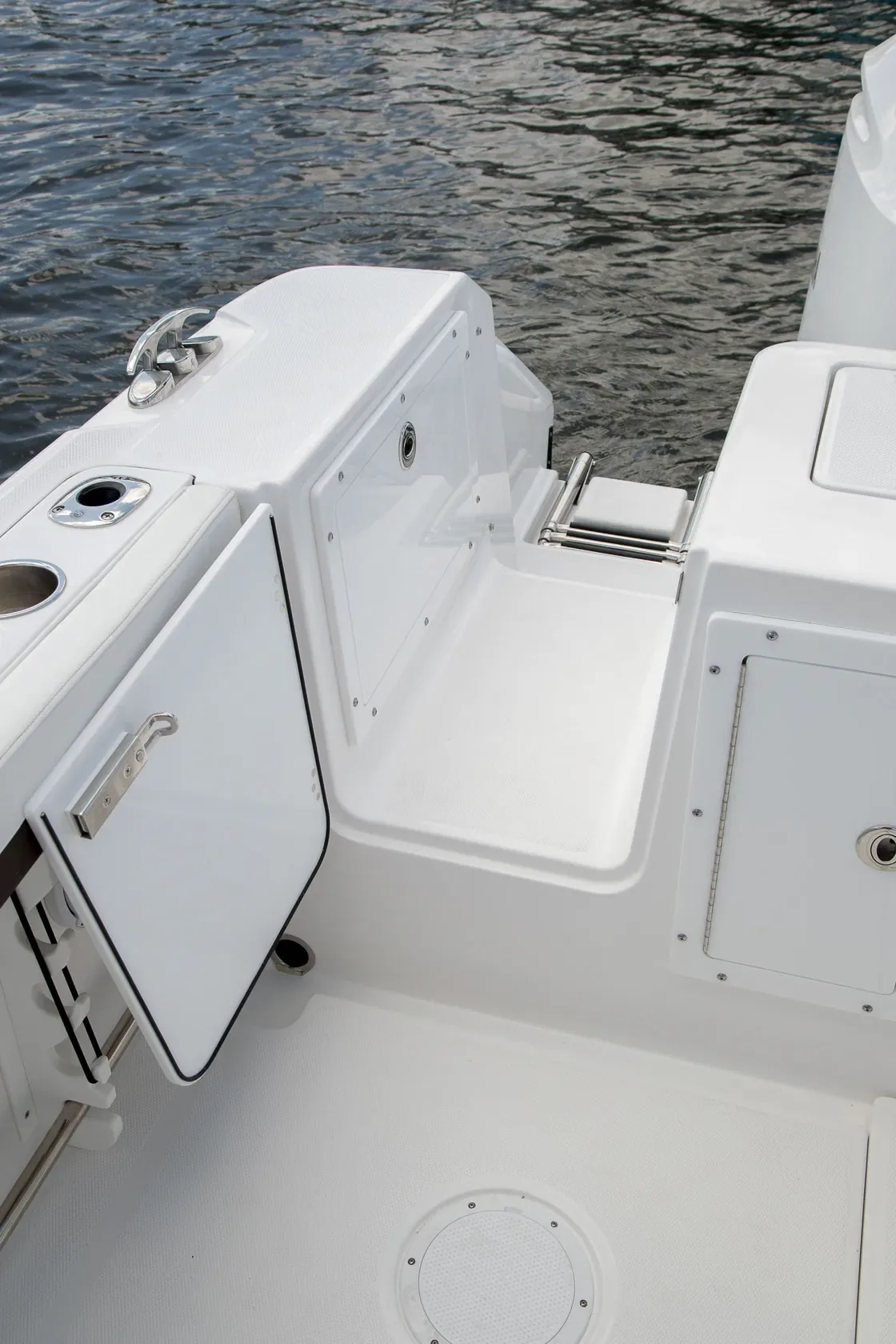 EdgeWater 370CC cockpit