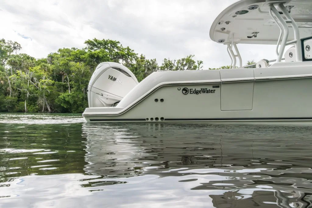 EdgeWater 310SC hull detail